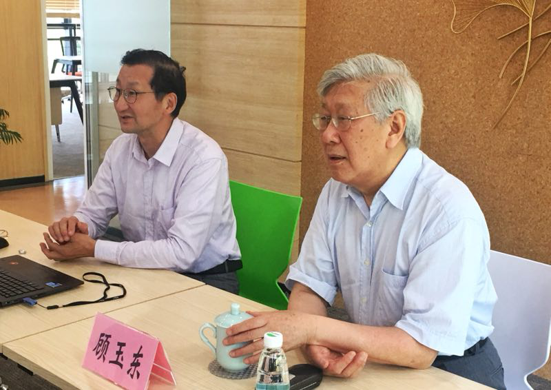 我校名誉教授顾玉东院士莅临bv伟德中国官方网站与师生交流